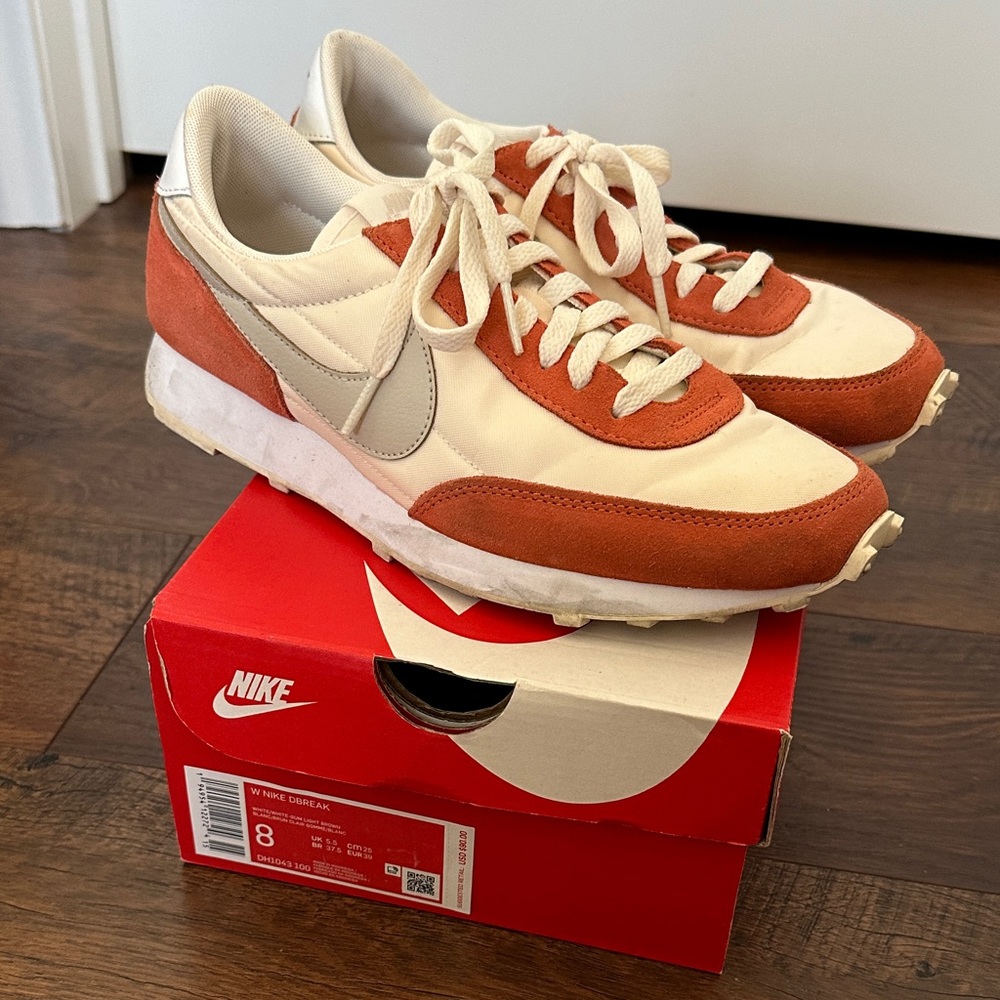 Nike Day Break in Pale Ivory Desert Sand (Women’s Size 8)